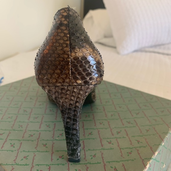 Richard Tyler Snake Skin Heels - Picture 4 of 5